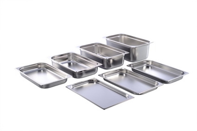 Pojemnik GN 1/2 ze stali nierdzewnej Mega-M 32,5x26,5x6,5 cm