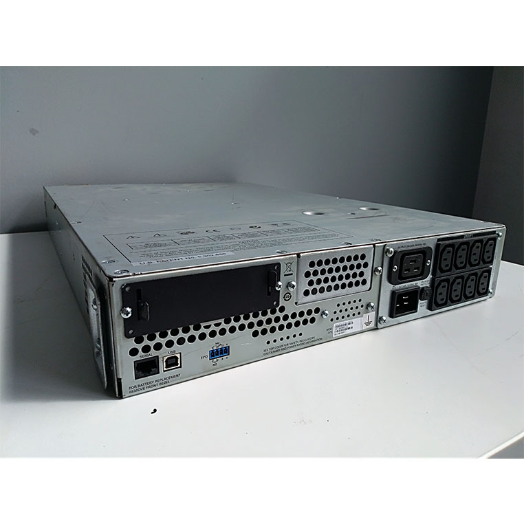 UPS APC Smart-UPS SMT3000RMI2U 3000VA bez akumulatora