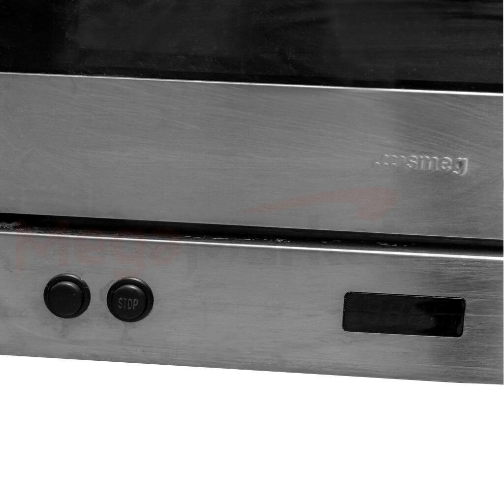 Elektroniczny panel sterowania w piecu SMEG