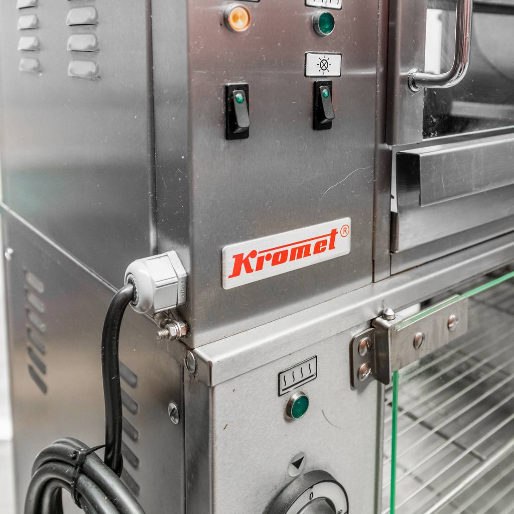 Panel sterowania w rożnie elektrycznym Kromet