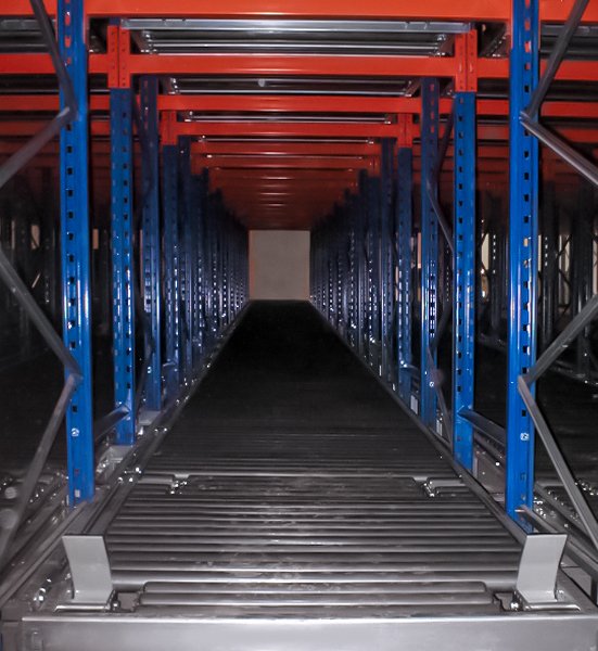 regały przepływowe - galeria MegaMarket