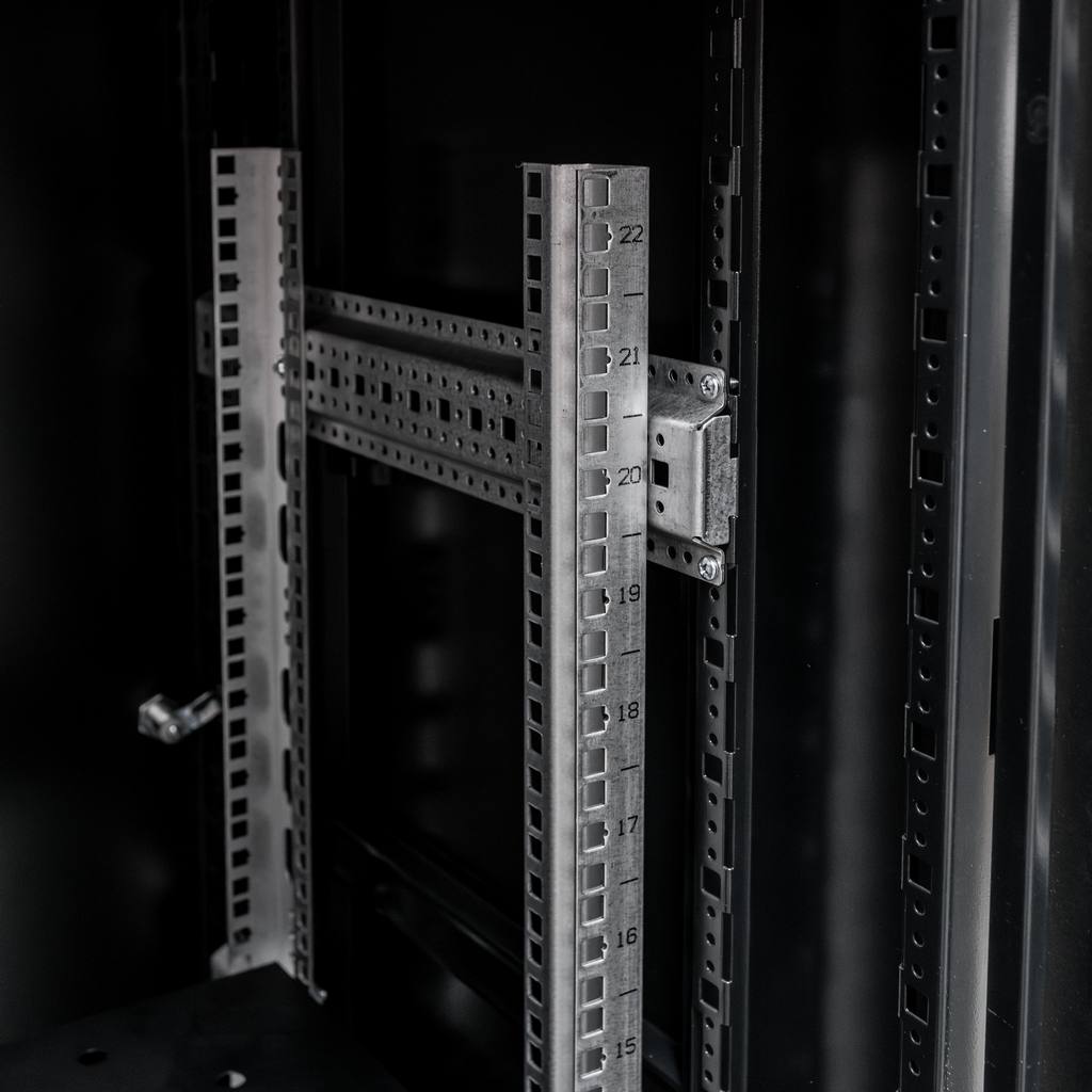 Szafa Rack na elektronikę Mega-M 19″ 22U wisząca 60x60 cm czarna MTP002983