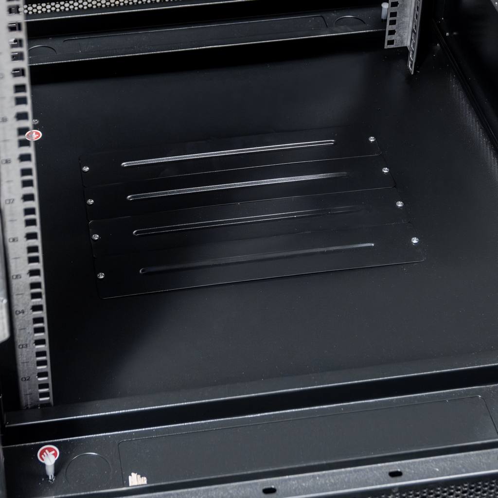 Szafa Rack na elektronikę Mega-M 19″ 28U stojąca 60x80 cm czarna mtp002984