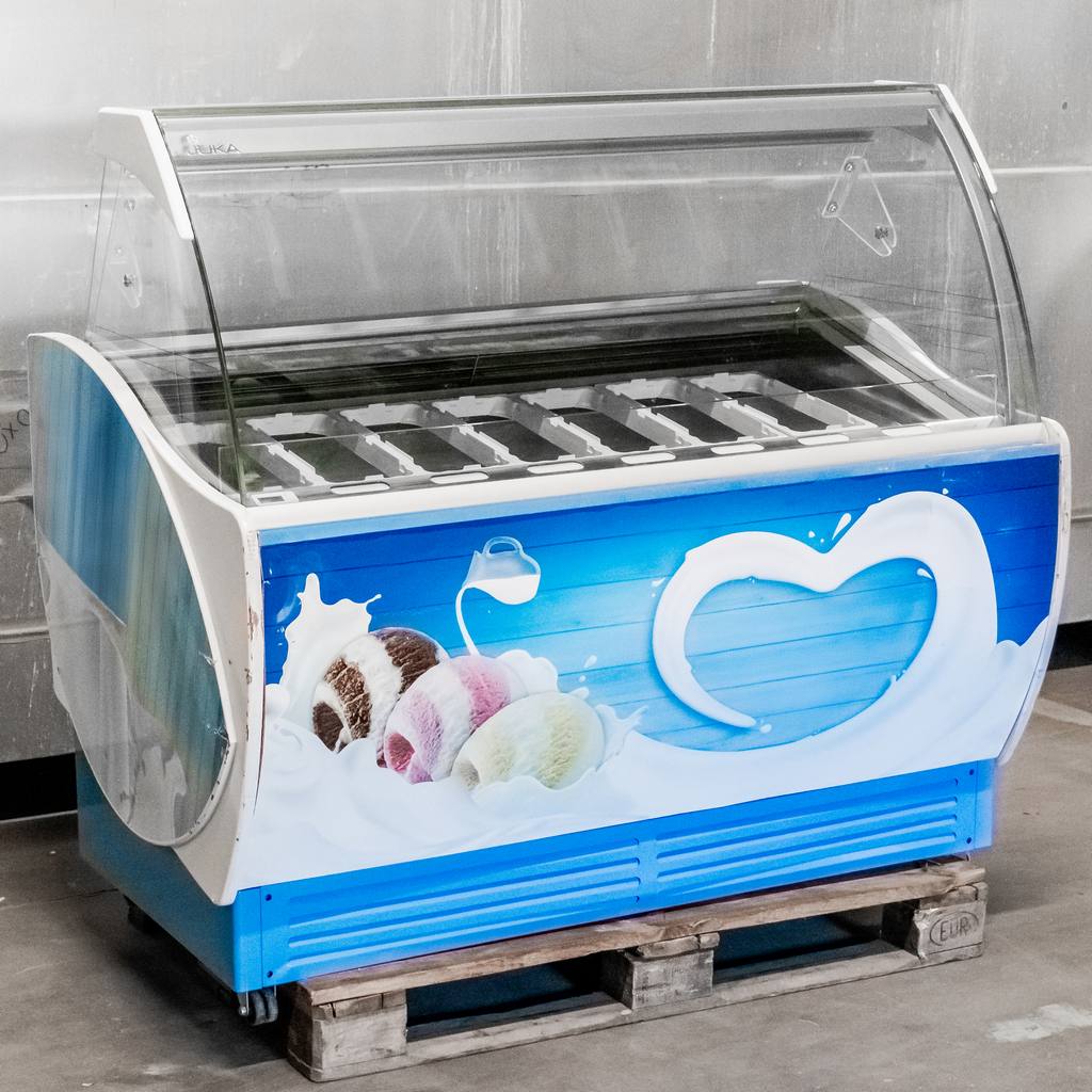 ekspozytor na lody gałkowe
