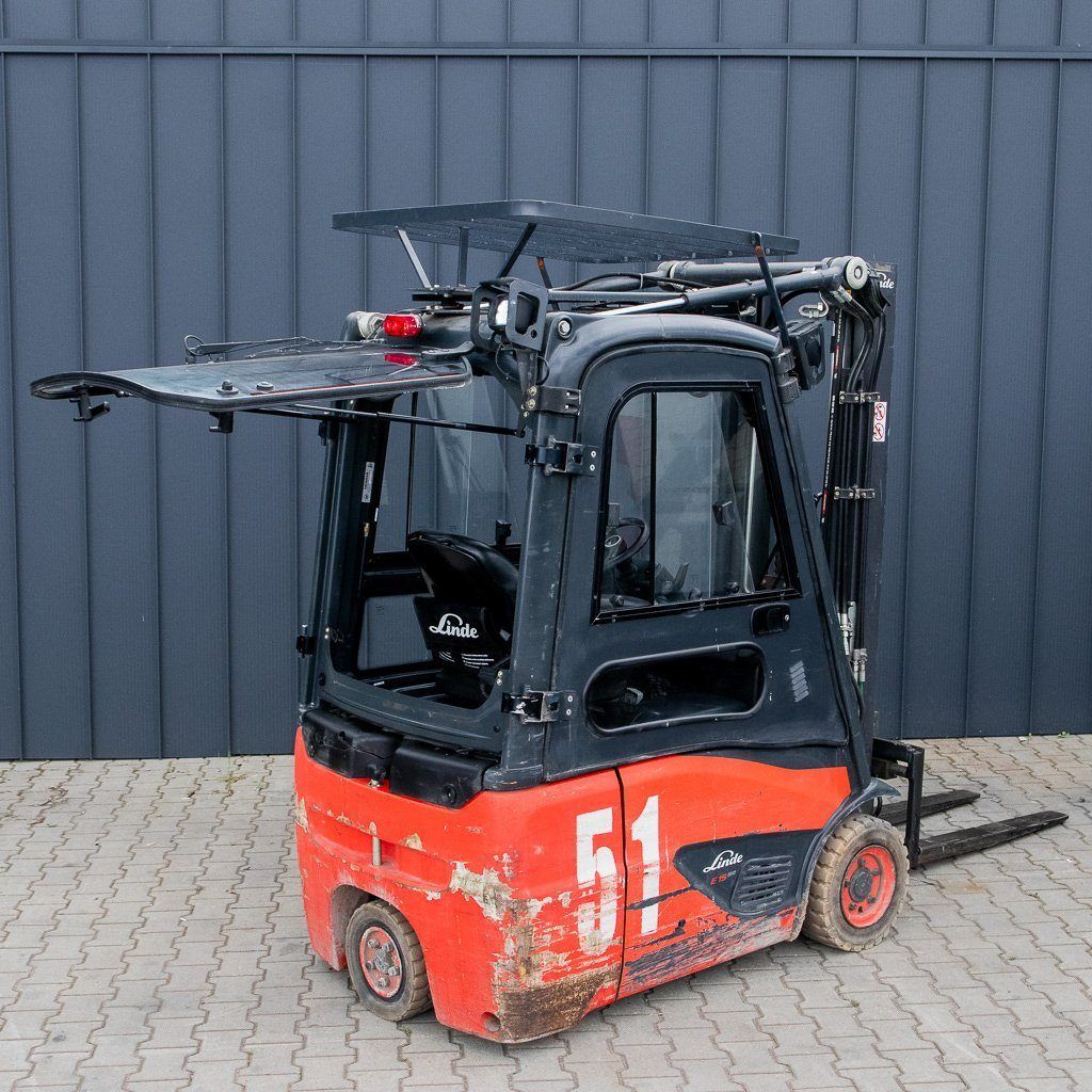 wózek widłowy LINDE, wózek elektryczny, wózek widłowy, wózek magazynowy, wózek widłowy z ogrzewaną kabiną, wózek elektryczny do magazynu, transport palet