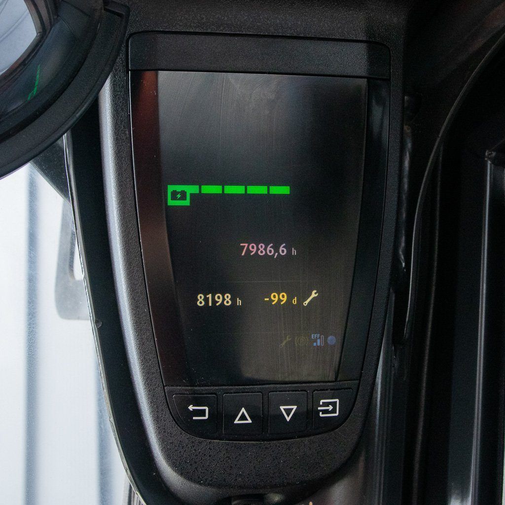 wózek widłowy LINDE, wózek elektryczny, wózek widłowy, wózek magazynowy, wózek widłowy z ogrzewaną kabiną, wózek elektryczny do magazynu, transport palet