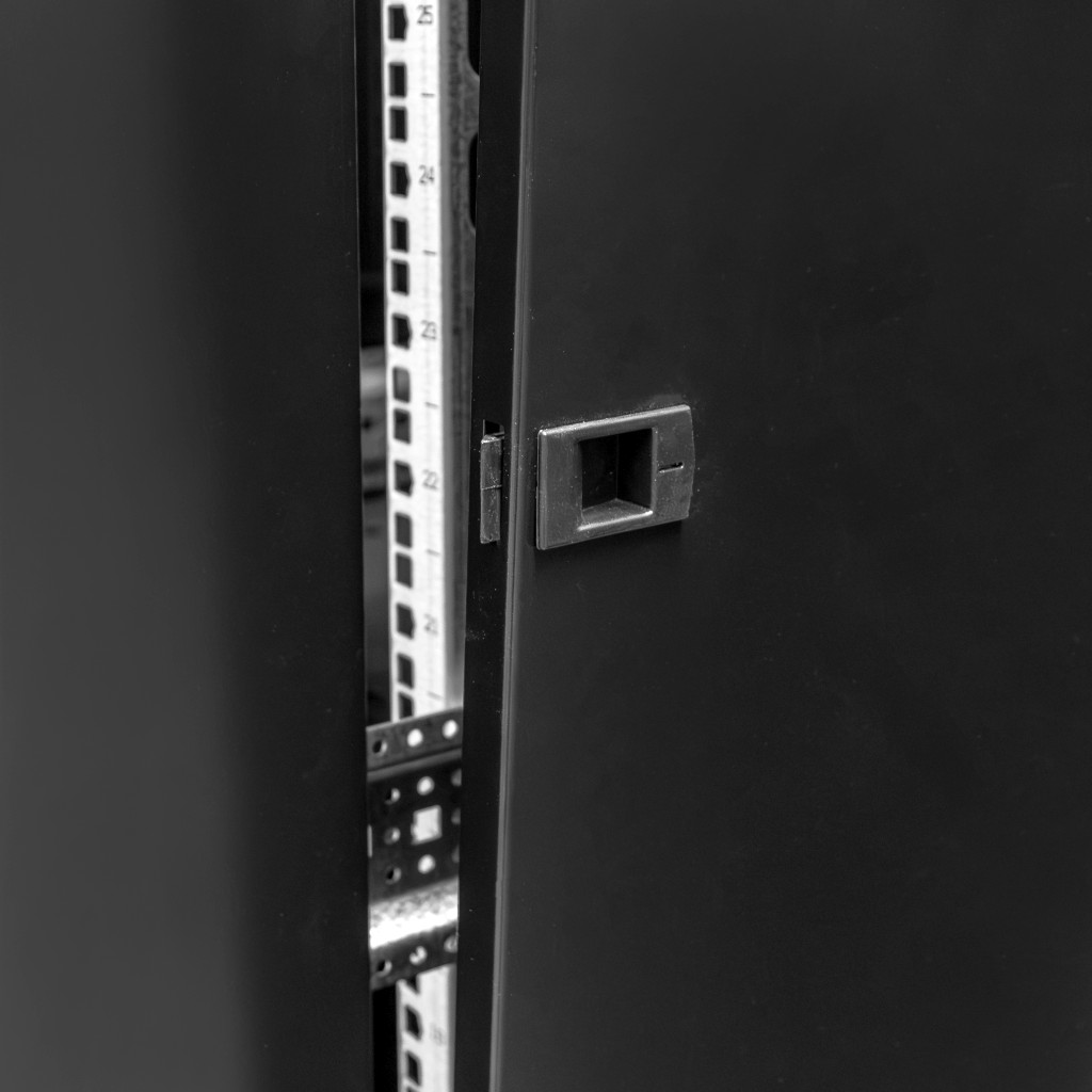 Szafa rack serwerowa na elektronikę NETBERG, szafa rackowa 19" 28U stojąca