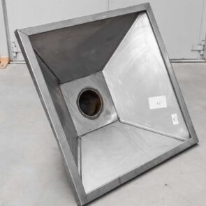 Zdjęcie produktu: Okap gastronomiczny trapezowy 110x110x40 cm stal nierdzewna