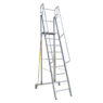 drabina platformowa aluminiowa, drabina z barierkami, drabina robocza przemysłowa, drabina aluminiowa do magazynu, drabina z platformą roboczą, drabina przejezdna z kołami, drabina z poręczami