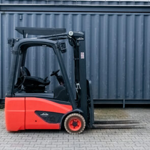 Zdjęcie produktu: Wózek widłowy LINDE E15 nr ser. HX386J10589