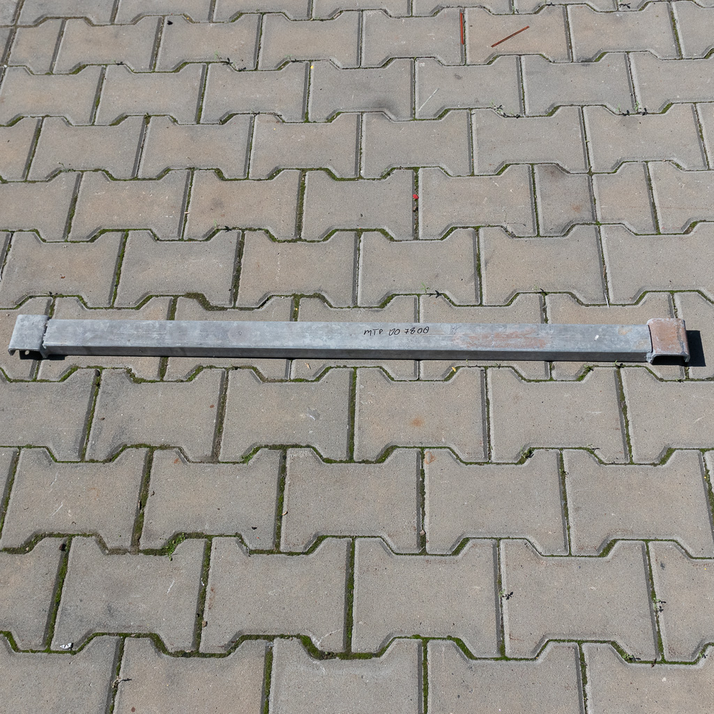 belka poprzeczna, belki wzmacniające pod palety